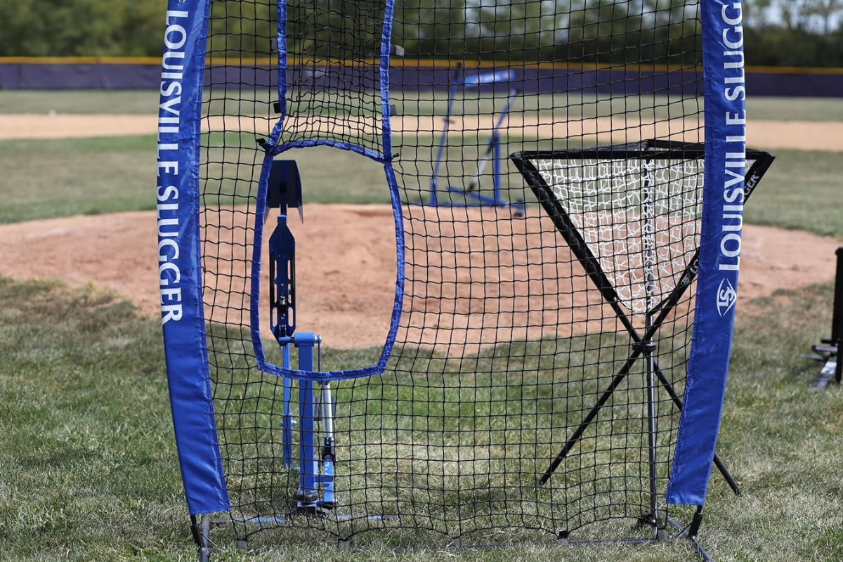 Louisville Slugger Blue Flame vs Black Flame Pitching Machine